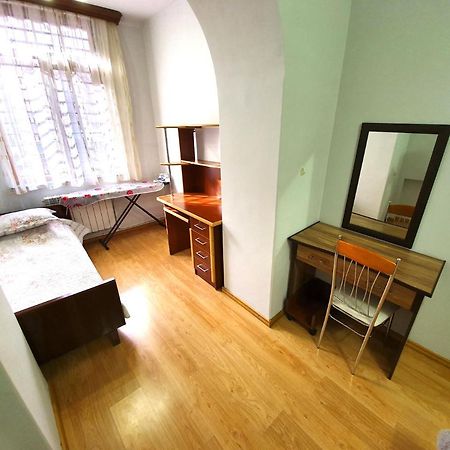 Cozy Apartment Near Opera House Γιερεβάν Εξωτερικό φωτογραφία
