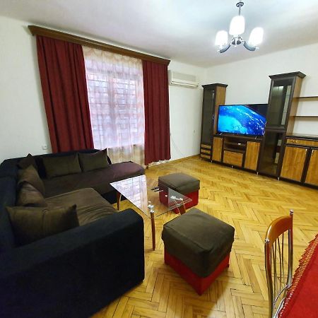 Cozy Apartment Near Opera House Γιερεβάν Εξωτερικό φωτογραφία