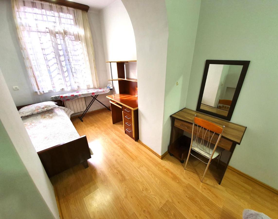 Cozy Apartment Near Opera House Γιερεβάν Εξωτερικό φωτογραφία